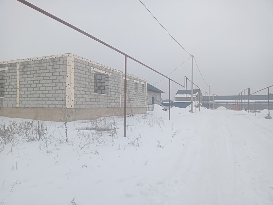 Продам не достройный дом  в казцике