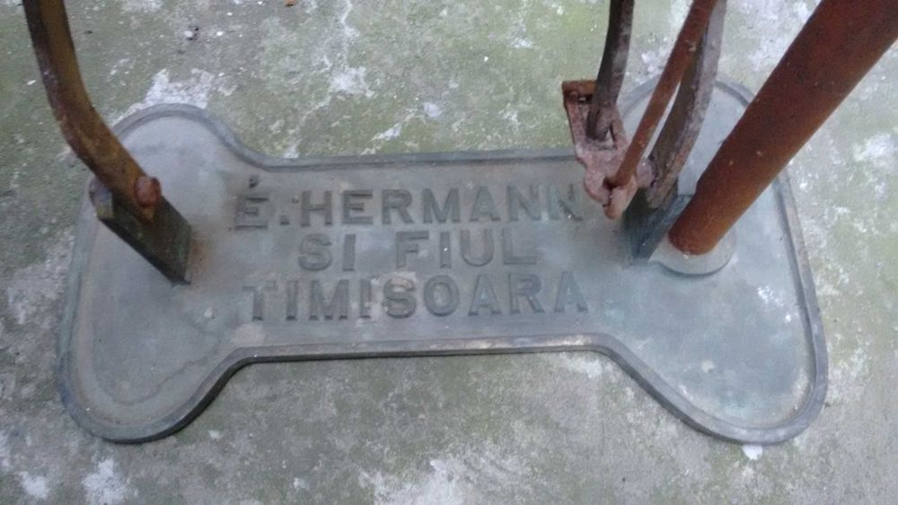 Cantar vechi Romania E. Hermann si Fiul Timisoara (Perioada Interbelica) Romania Vintage Retro METALIC Firma veche Romaneasca