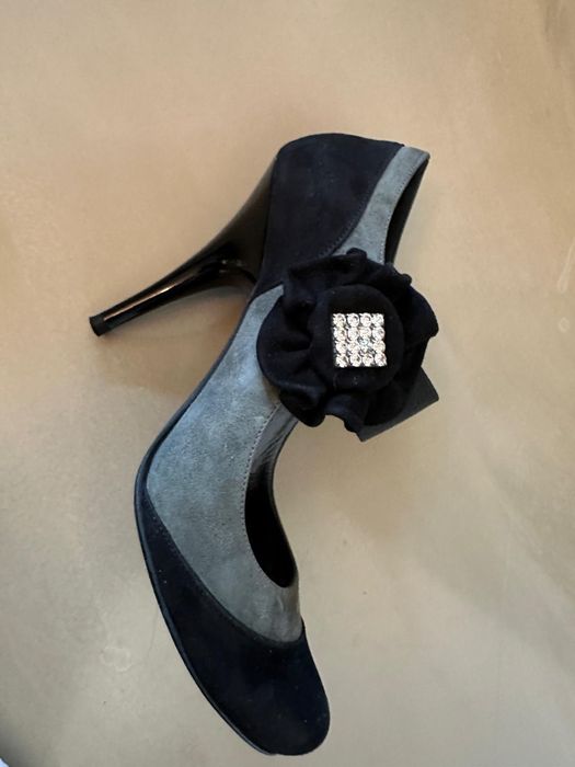 Pantofi piele intoarsa marimea 36