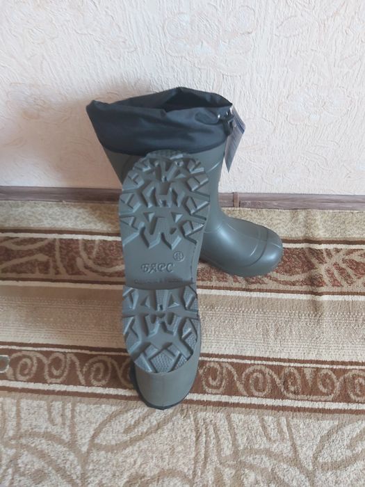 Продам мужские сапоги БАРС