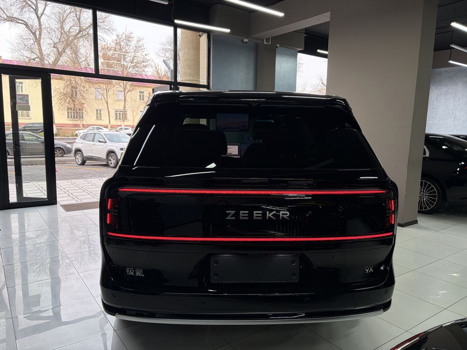Zeekr 9X.ULTRA Инновации, утонченный дизайн