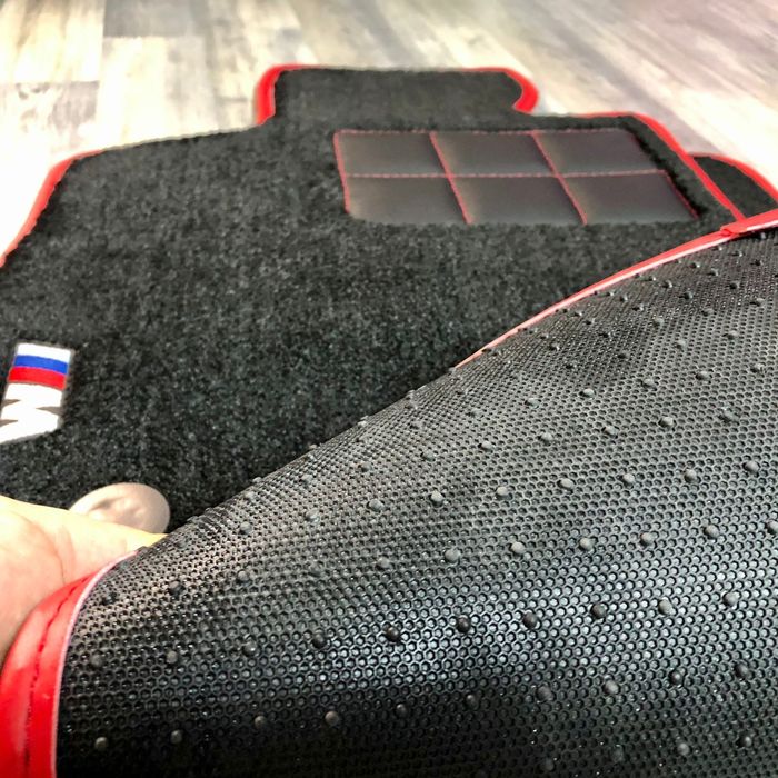 Оригинальные ворсовые коврики на BMW