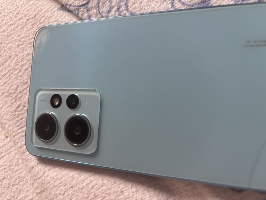 Телефон Redmi Note 12