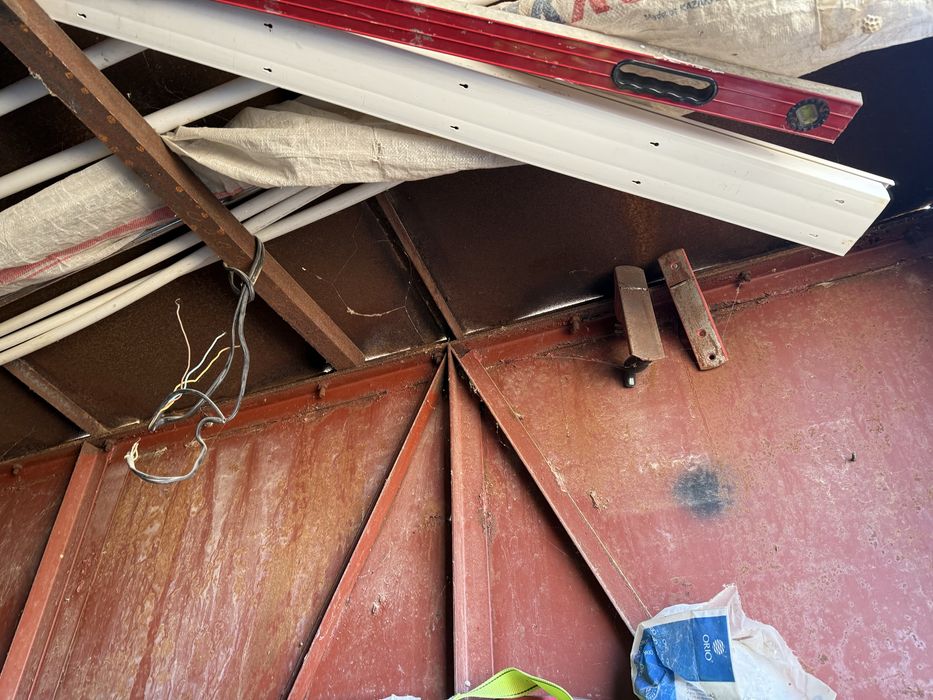 Металический гараж