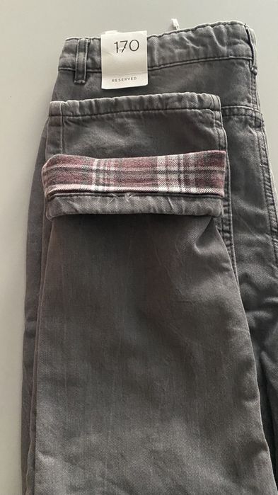 Vand pantaloni baieti Reserved gri  “blugi”