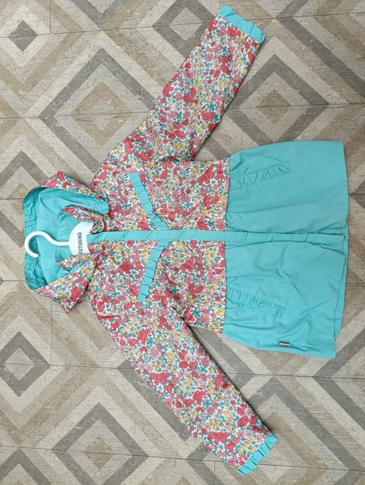 Ветровка для девочки 98р