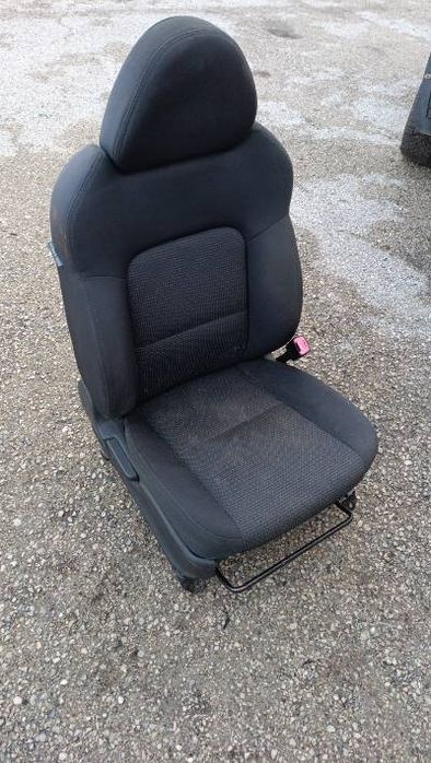 Дясна седалка за Субару Лекаси