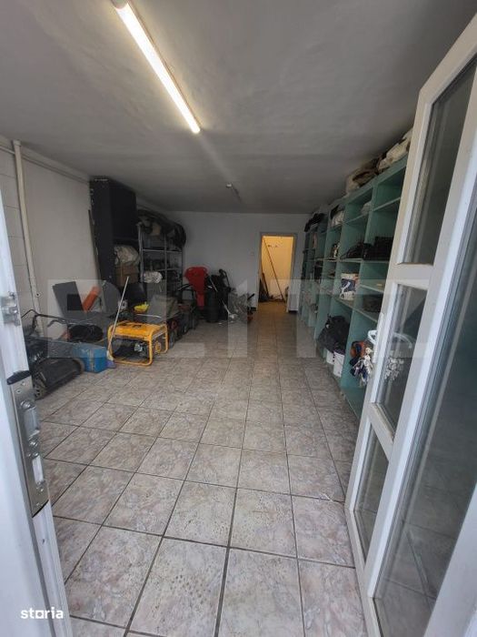 Spatiu comercial de vanzare, zona Micro III