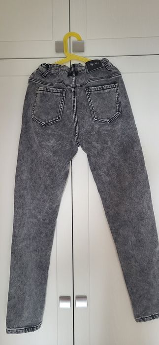 Теплые джинсы  на девочку 164 размер