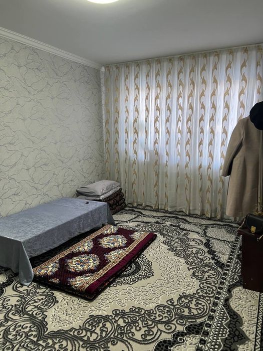 Продается 1 комнатная квартира октябрь место отличная