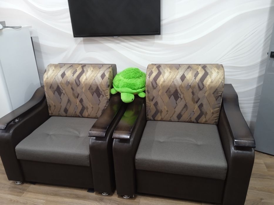 Продам два кресла