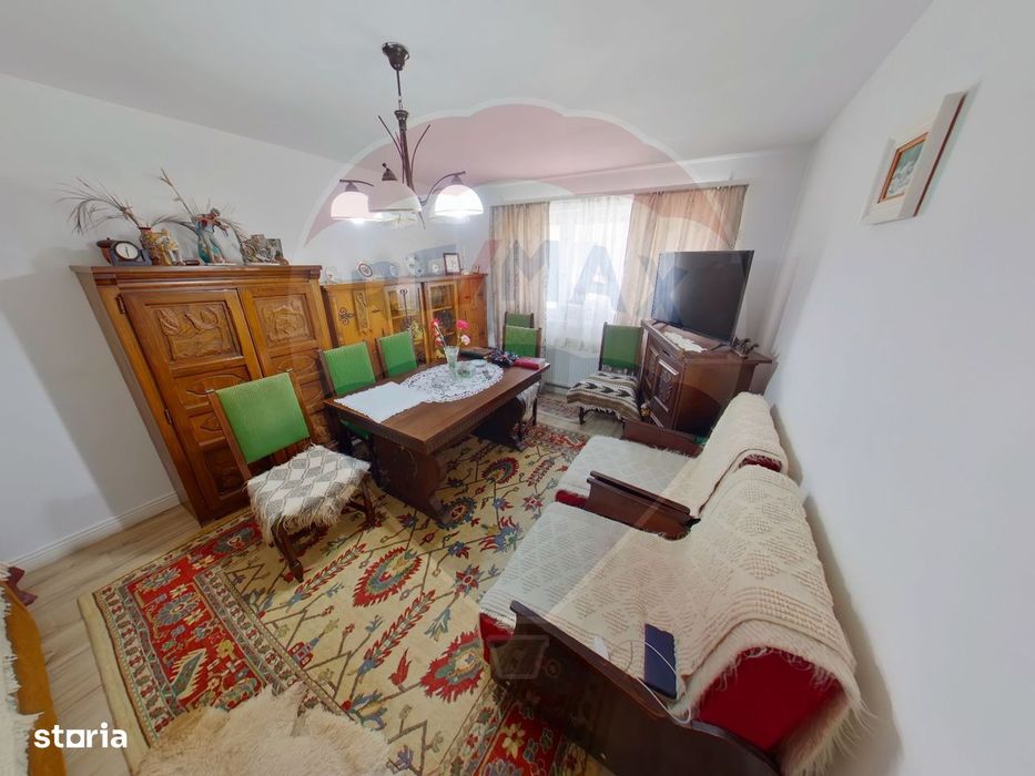 Apartament cu 3 camere de vânzare în cartierul Constructorului — fotografia 1
