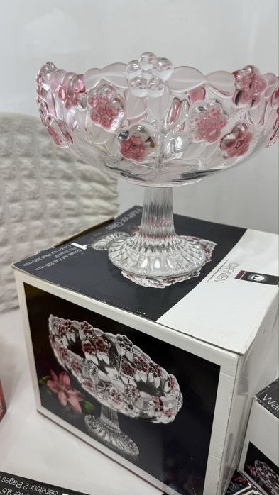 Продается хрустальные вазы