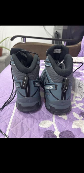 Bocanci de drumetie gore tex