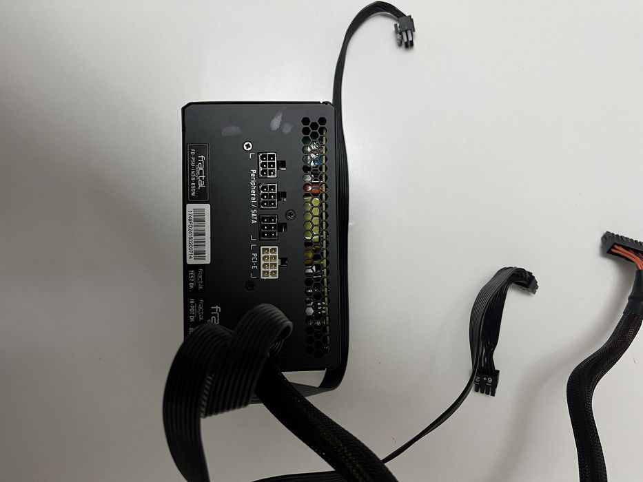 Блок питания Fractal Design integra 650w