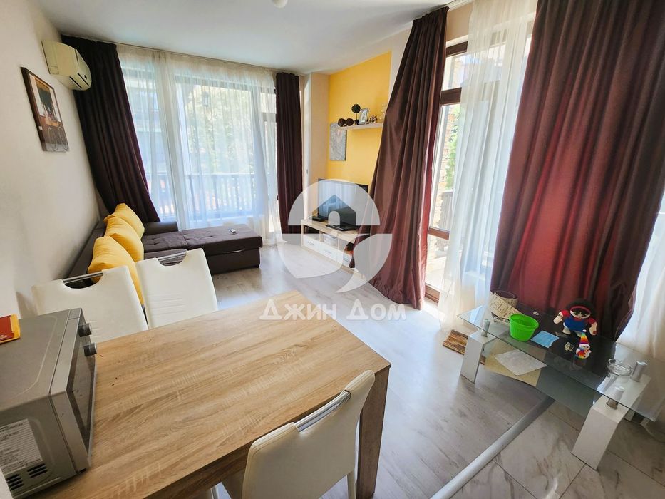 Продава се Двустаен апартамент в Приморско - 77 кв.м за 1000 €/кв.м - Снимка #1