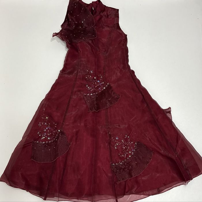 Продам платья по 3000 тенге