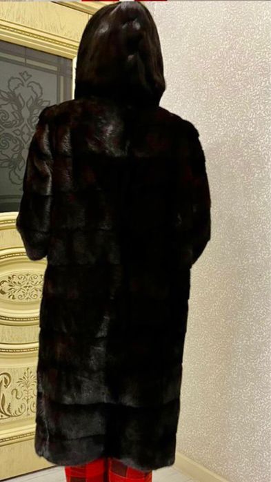 Поперечная норковая шуба