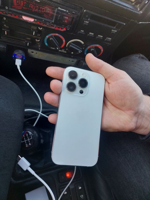 Продам айфон 14про