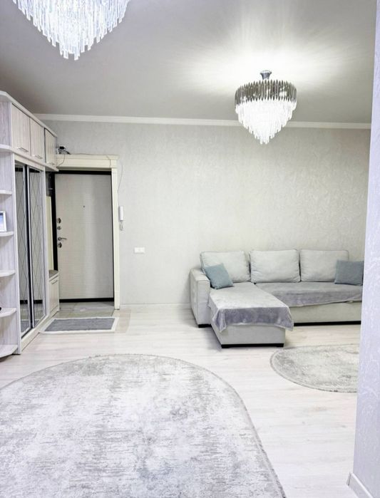 Квартира продается торговый центр чиланзар 1 кв 2в3/4/4 высокопотолочк