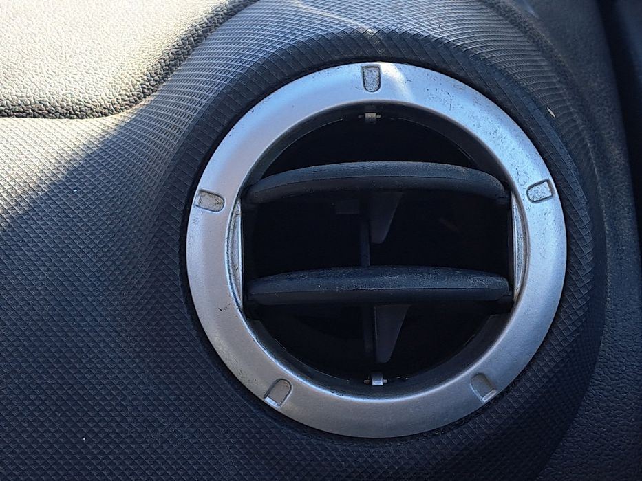 Grila aerisire dreapta Dacia Logan (LS) [Fabr 2004-2012] OEM