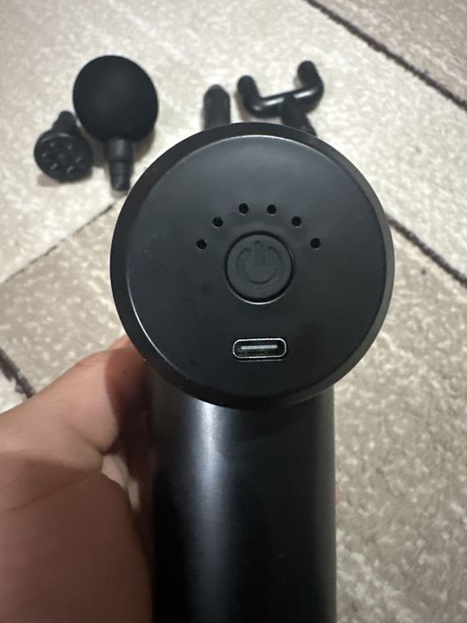 Масажиращ пистолет