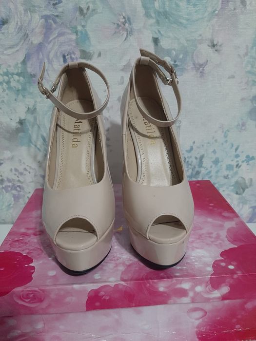 Продам туфли