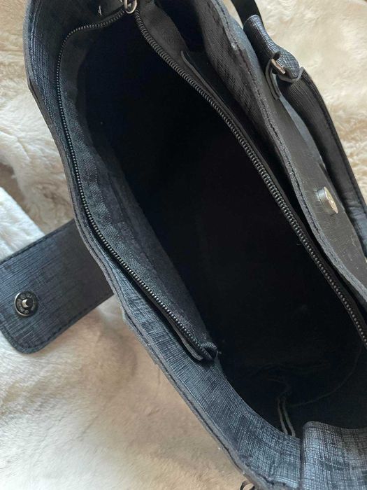 Елегантна черна чанта