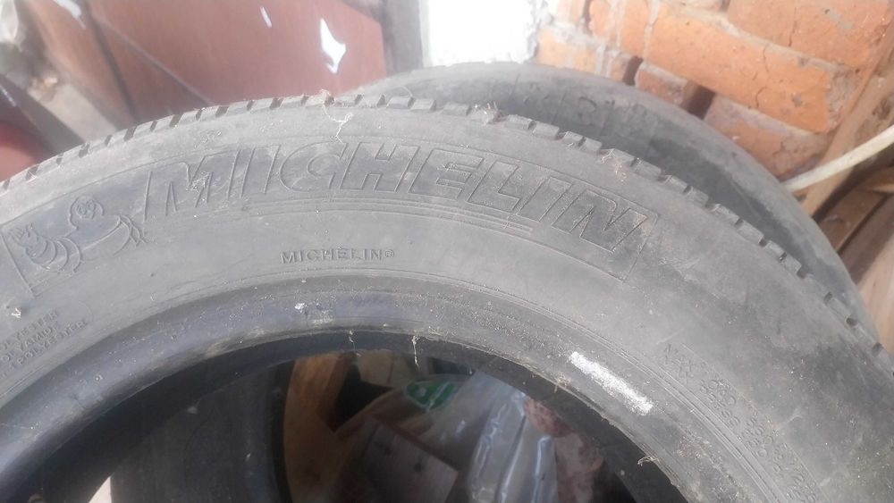 Една летна гума Michelin R15 за 45 лева