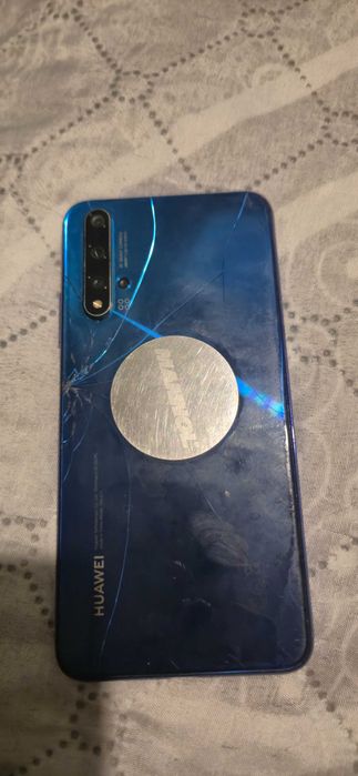 Телефон Huawei nova 5T
