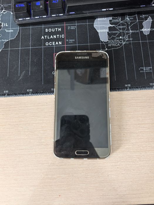 Продаю айфон 6s и самсунг s5