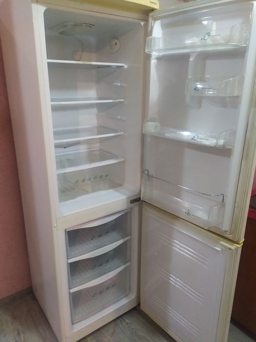 Холодильник Самсунг