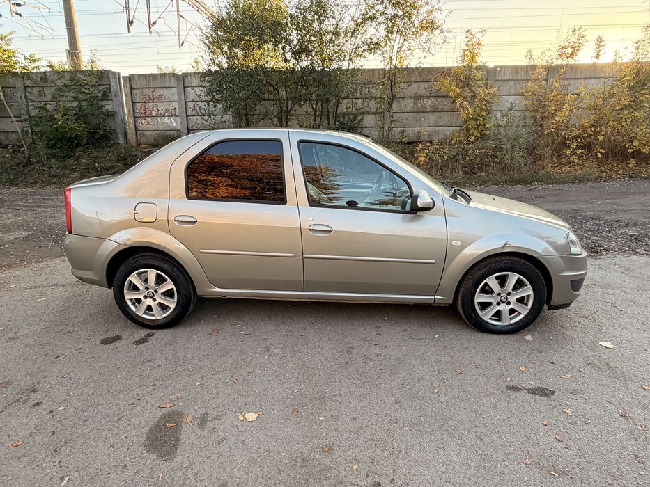 DACIA Logan 2011 — imagine 4