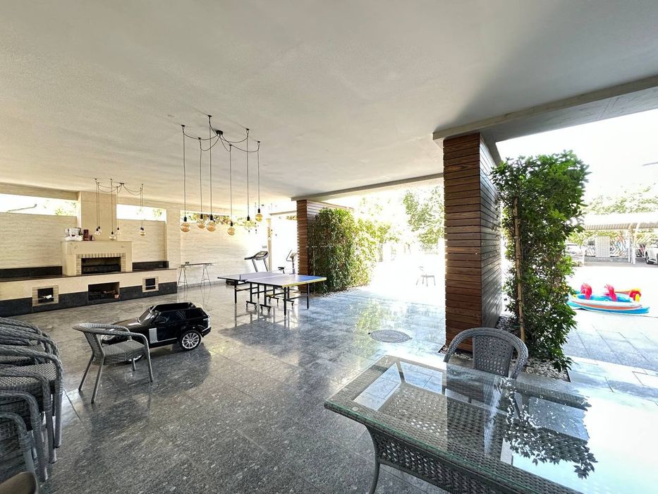 СРОЧНО! ПРОДАЁТСЯ 5/1/8 квартира в ЖК Дустлар на Ц5.
Ориентир. Напроти