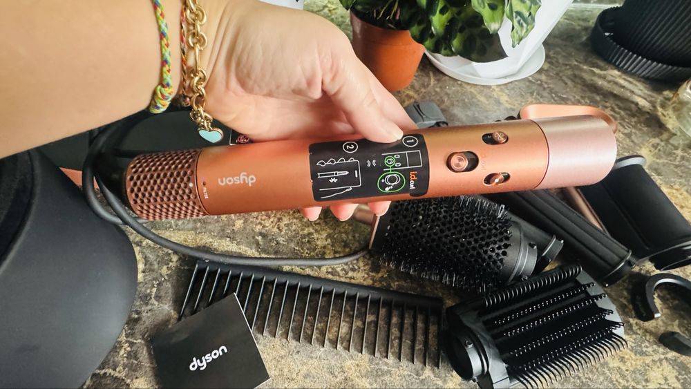 Дайсон новый 25 года