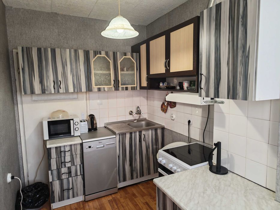 Дава се под наем Двустаен апартамент в София, Банишора - 65 кв.м за 448.8 € - Снимка #2