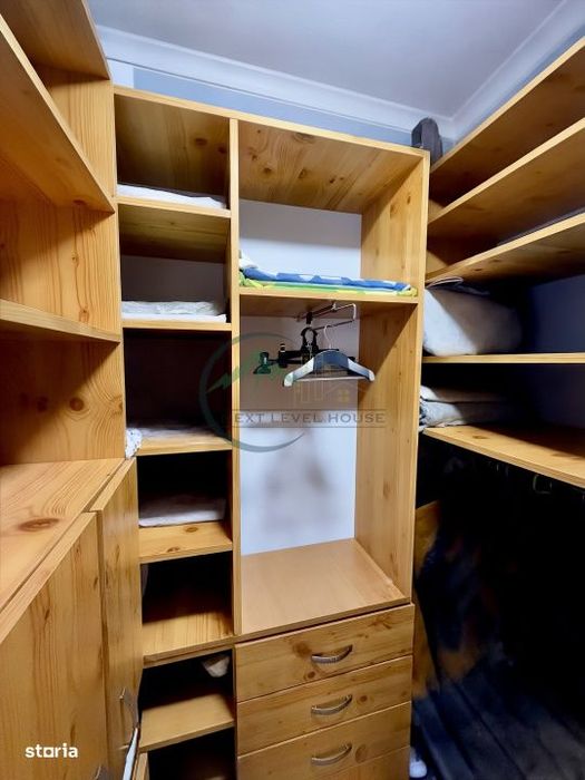 Apartament 2 camere, Astra, Etaj intermediar, loc parcare