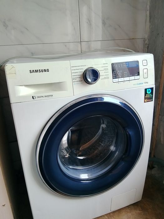 Продам машинку б/у