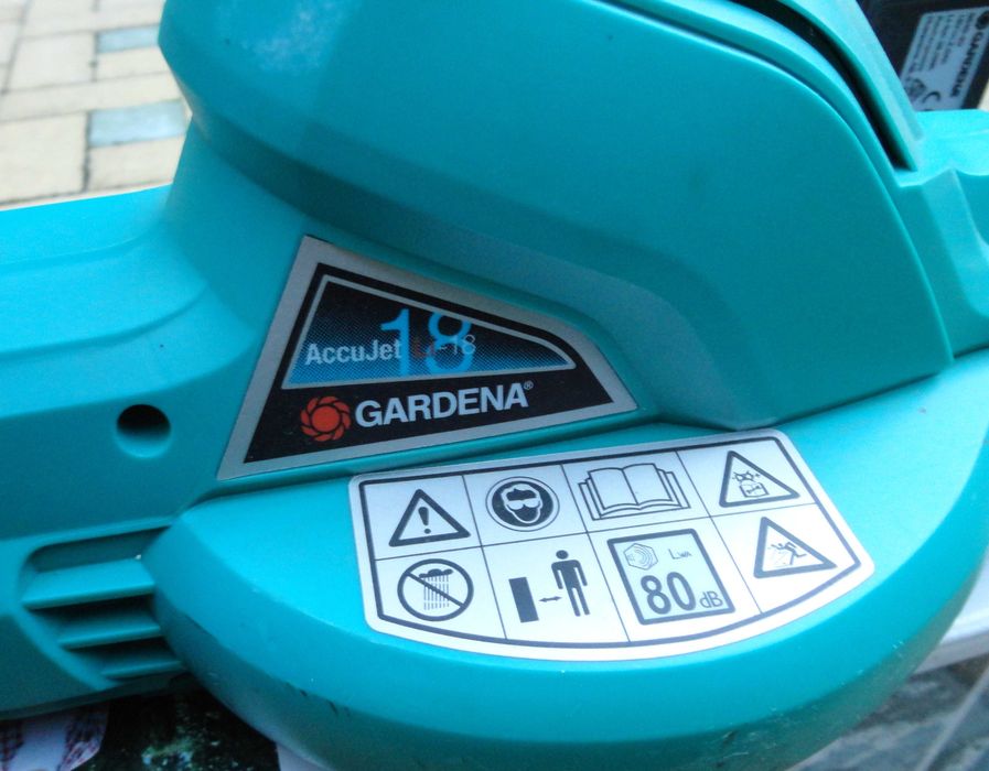 Suflanta cu acumulator Gardena AccuJet 18-Li