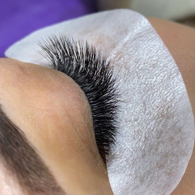 Наращивание ресниц со скидкой от 5000