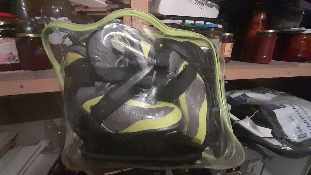 Patine reglabile marime 33-37