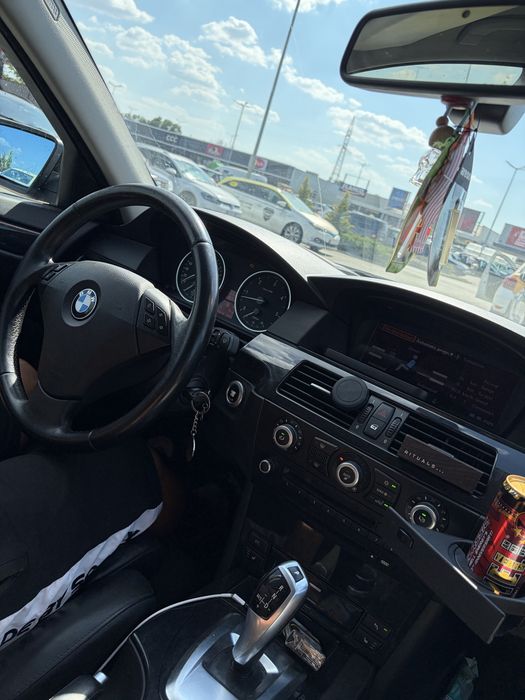 BMW 5 Series 2009 — imagine 3