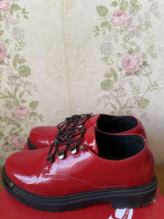 Продам ботинки демисезонные