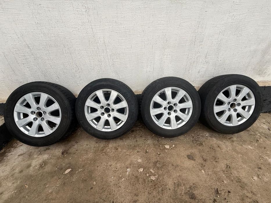 Продам комплект на Камри