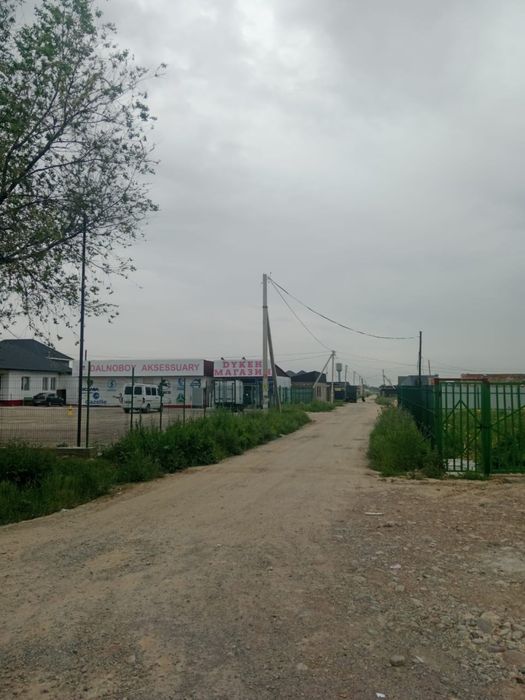 Продам участок с недостроеным домом