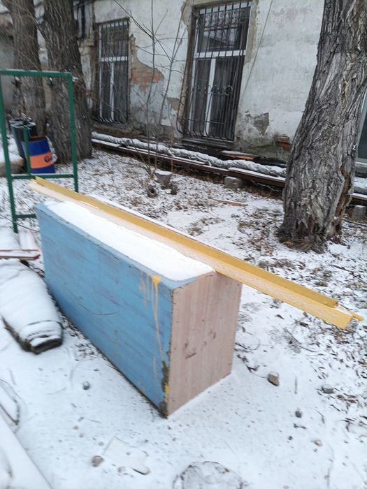 Сейф металлический