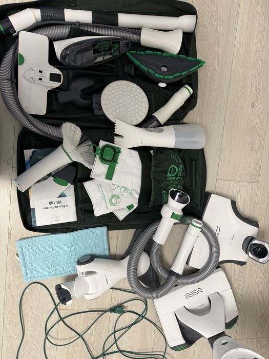 Vorwerk Folletto VK150+ EB420 + SP600S + toate accesoriile, stare foarte buna