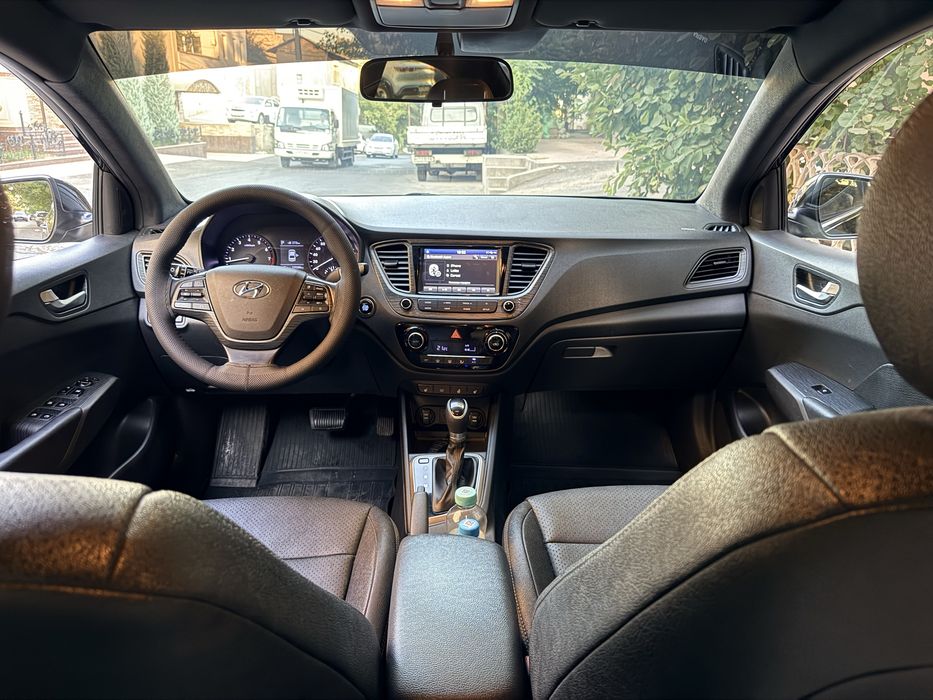Hyundai Accent 1.6 full комплектиция