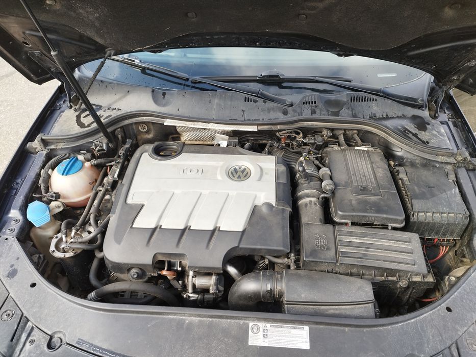 Vând Volkswagen passat B6