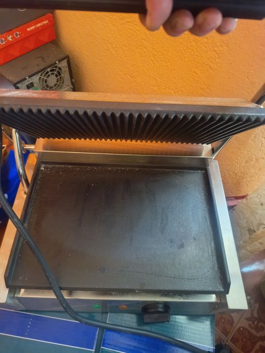 Aparate hot dog profesionale